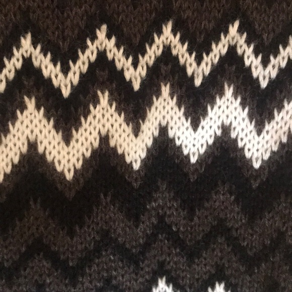 “CALVIN KLEIN” NWT Black and White Sweater Dress. - Picture 8 of 12